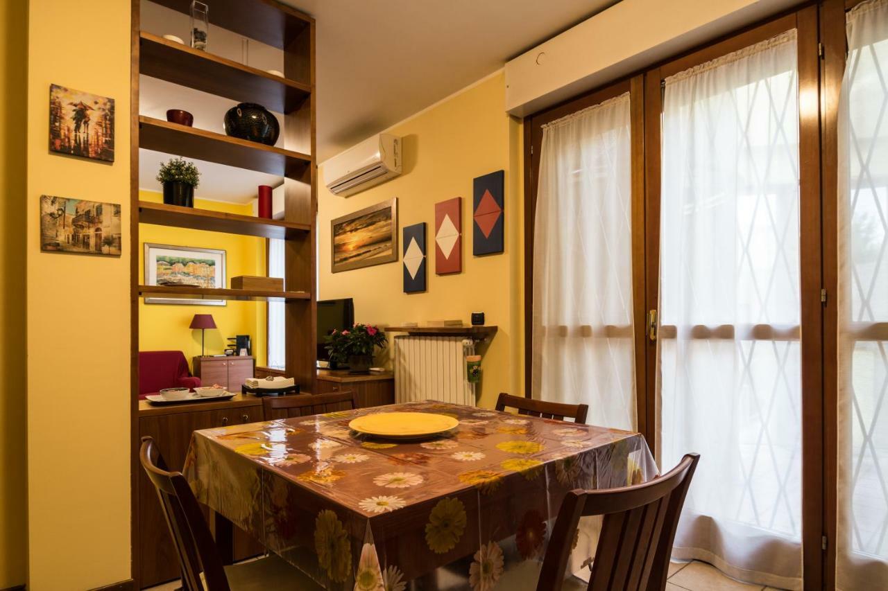 Cozy Penthouse Villa ซานโดนาโต มีลาเนเซ ภายนอก รูปภาพ