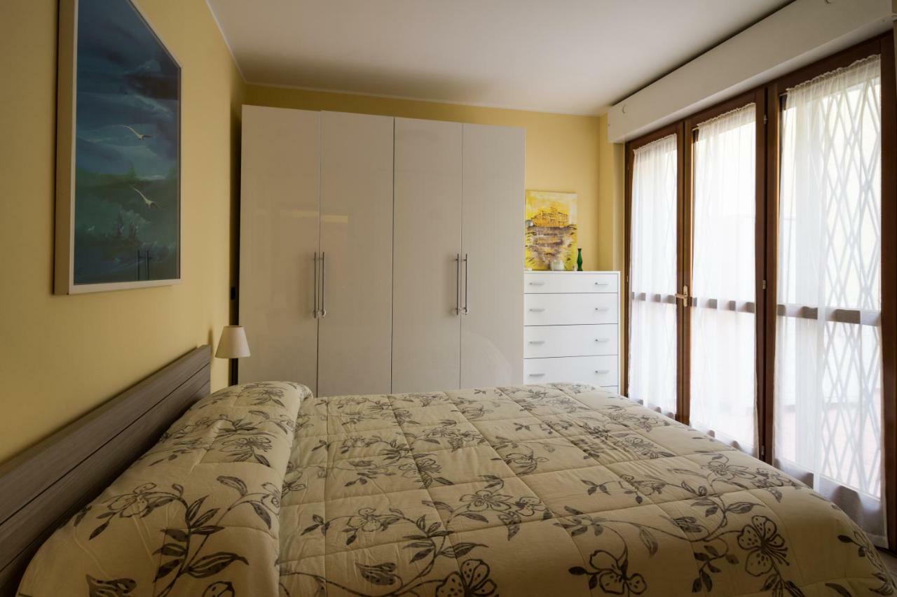 Cozy Penthouse Villa ซานโดนาโต มีลาเนเซ ภายนอก รูปภาพ